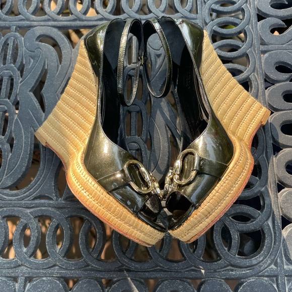 GUCCI Horsebit Peep-Toe Wedges Size 7 - Picture 3 of 5